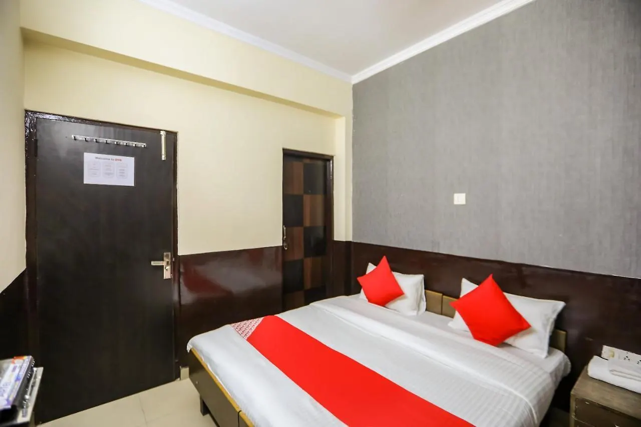 Oyo 61833 Sahil Guest House Gurgaon India