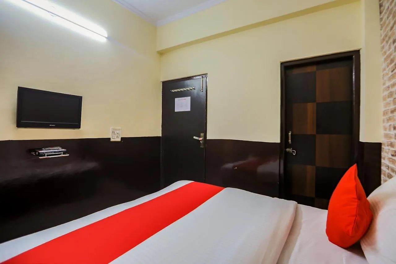 Hotel Oyo 61833 Sahil Guest House Gurgaon
