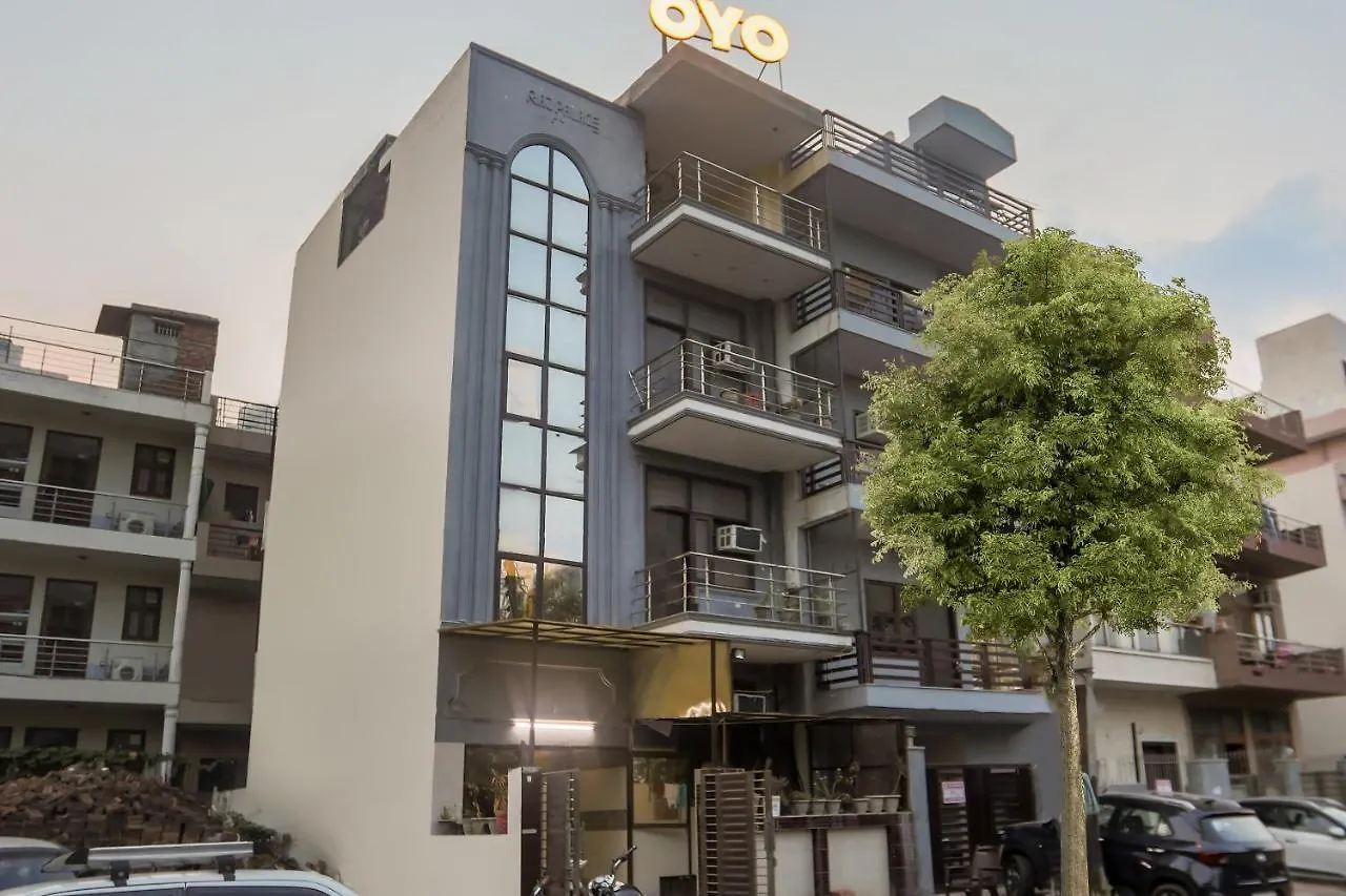 Hotel Oyo 61833 Sahil Guest House Gurgaon
